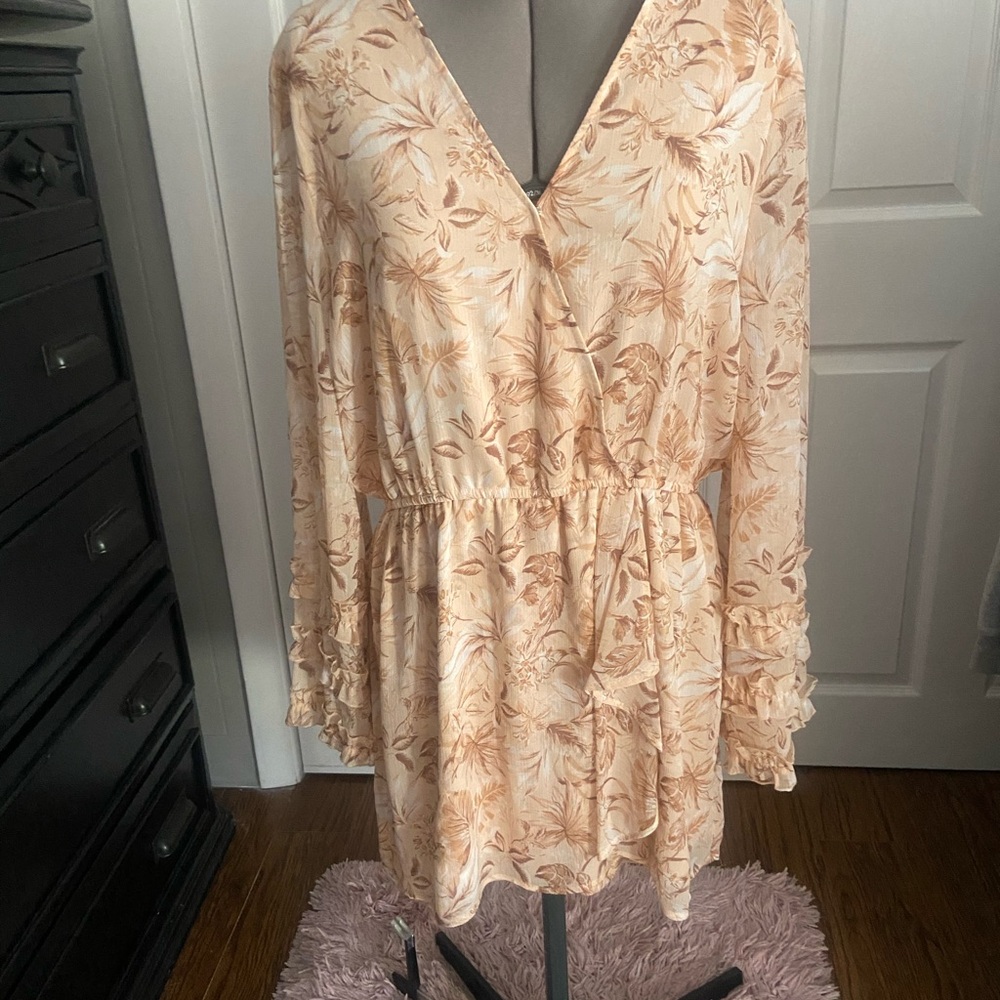 Versona Beige Floral Long Sleeve Dress